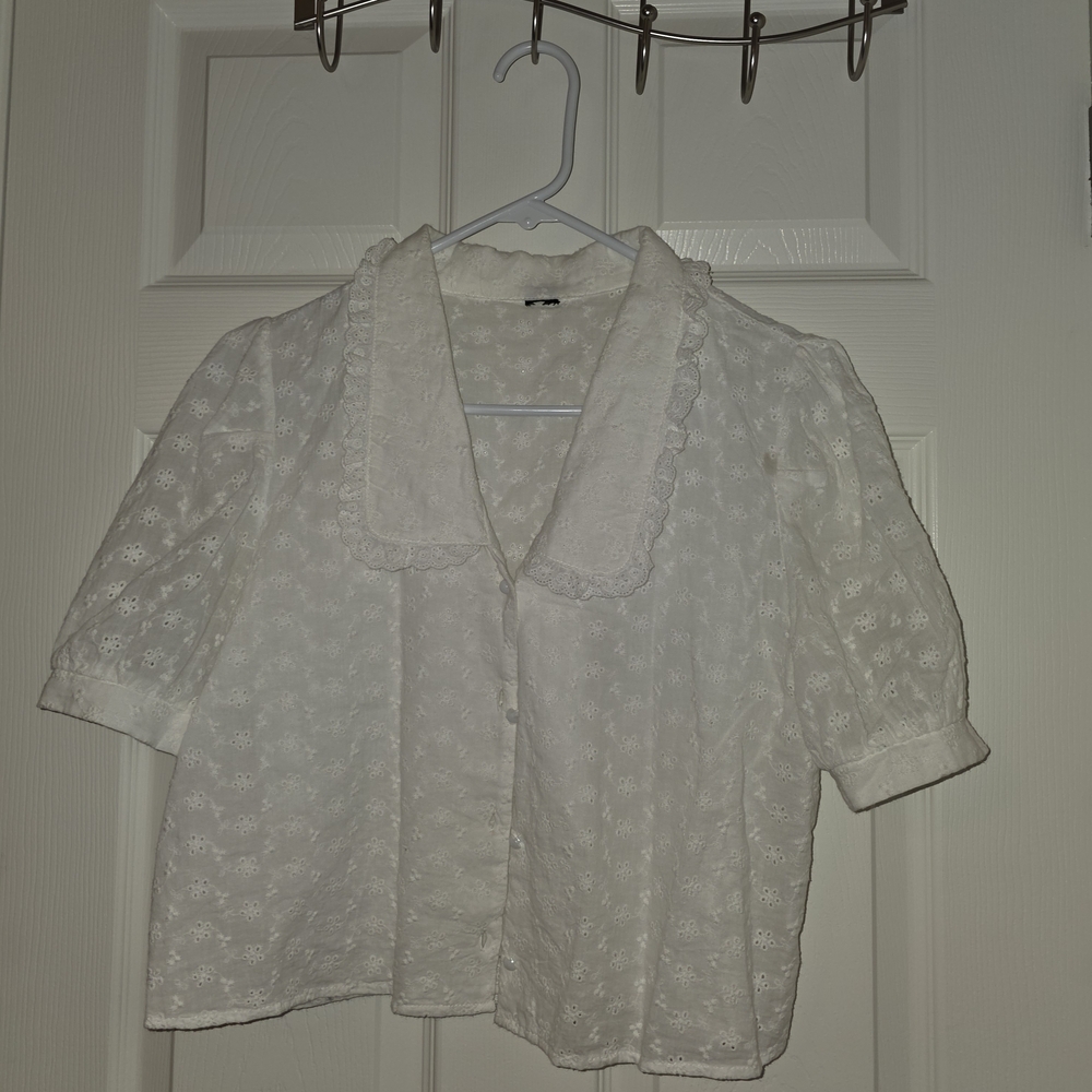 Elegant White Lace Women's Top